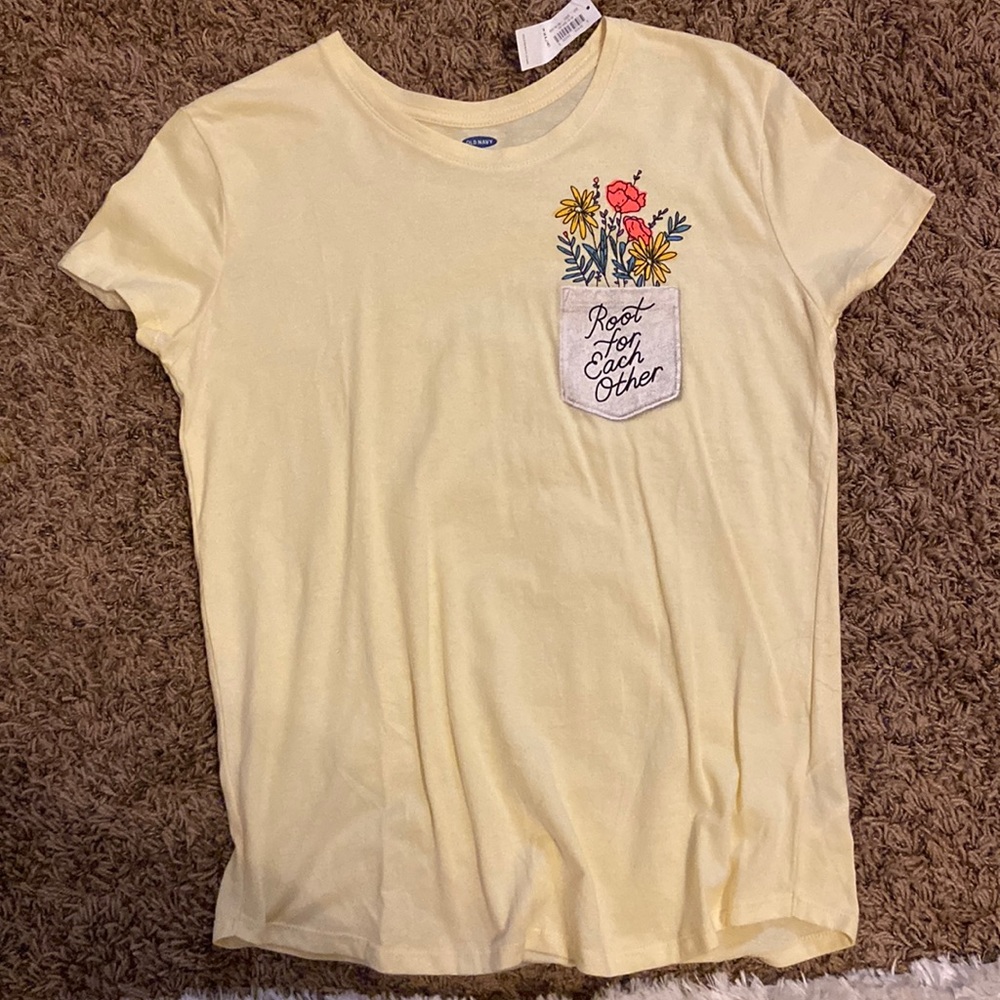 Never worn Old Navy top so cute!!